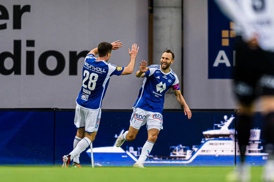Magnus Wolff Eikrem of Molde celebrates