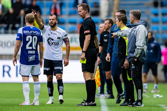 Zlatko Tripic of Viking reacts
