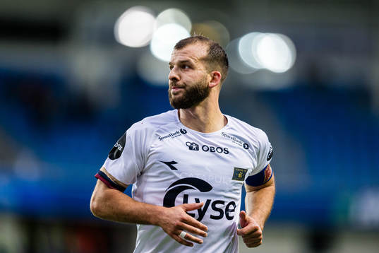 Bläddra bland fler bilder av Football, Eliteserien, Molde - Viking