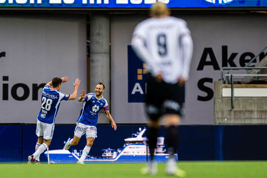 Magnus Wolff Eikrem of Molde celebrates