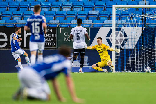 Magnus Wolff Eikrem of Molde scores the 4-0 goal