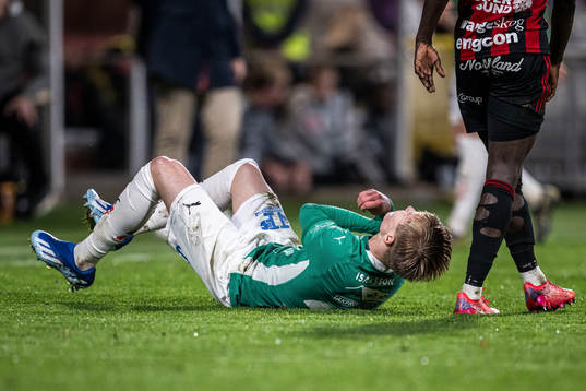 Jönköpings Södras Måns Isaksson har ont