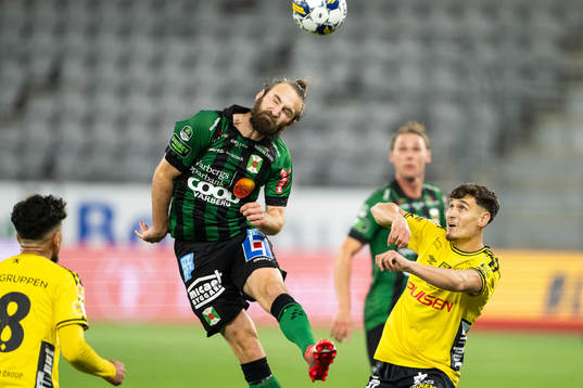 Varbergs Oskar Sverrisson och Elfsborgs Camil Jebara