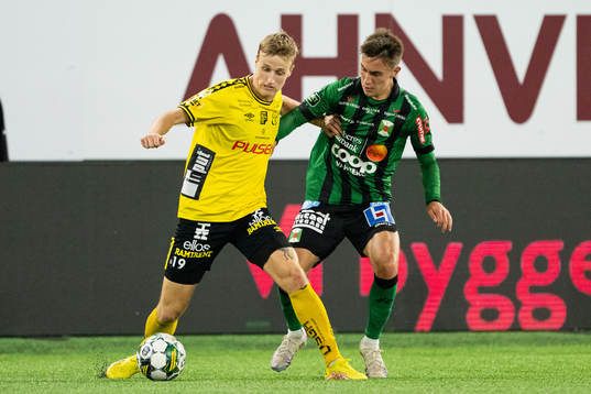 Elfsborgs Jeppe Møldrup Okkels och Varbergs Anton Kurochkin