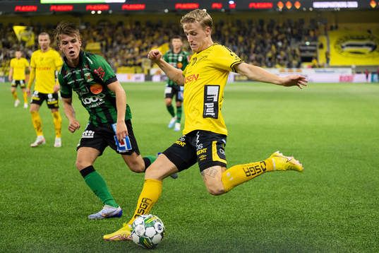 Varbergs Victor Karlsson och Elfsborgs Jeppe Møldrup Okkels