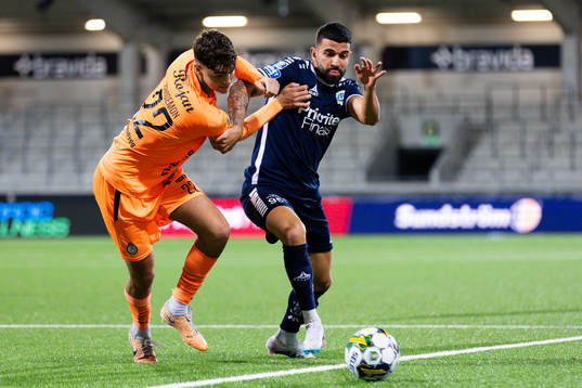 AFC Eskilstunas Theodor Hansemon och Utsiktens Paulo