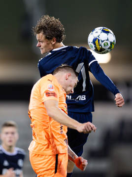 Utsiktens Fredrik Martinsson och AFC Eskilstunas Jesper