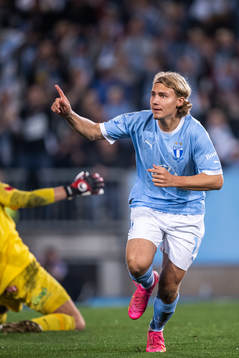 Malmö FFs Sebastian Nanasi jublar