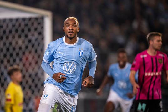 Malmö FFs Derek Cornelius jublar