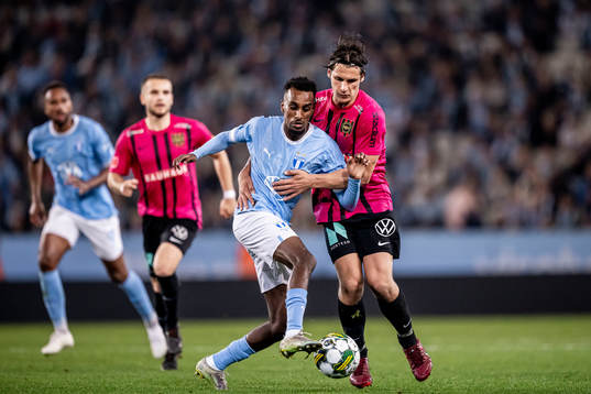Brommapojkarnas Kevin Ackermann och Malmö FFs Taha Ali