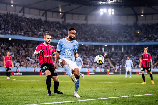 Brommapojkarnas Amadeus Sögaard Malmö FFs Isaac Kiese