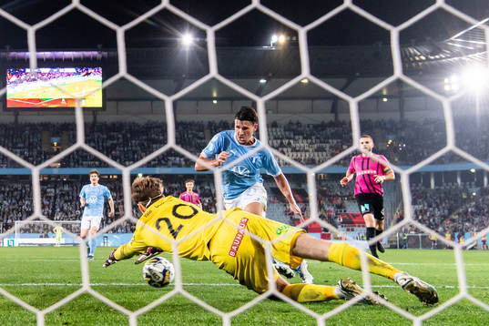 Malmö FFs Stefano Vecchia oroar mot Brommapojkarnas