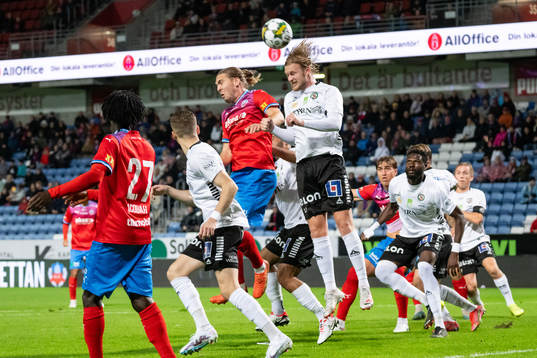 Helsingborgs Charlie Weberg och Örebros Kalle Holmberg