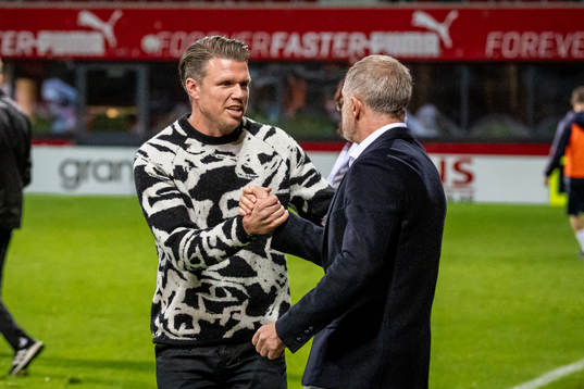 Örebros huvudtränare Christian Järdler och Helsingborgs