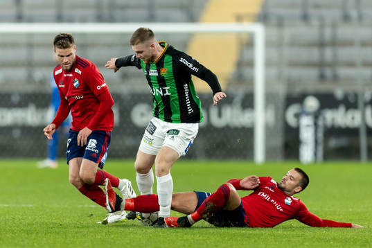 GAIS Dino Salihovic och Östers Niklas Söderberg och