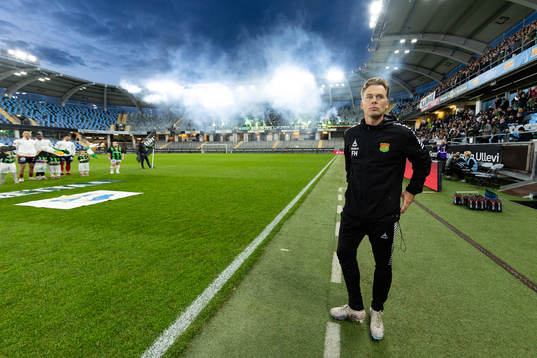 GAIS tränare Fredrik Holmberg innan fotbollsmatchen i