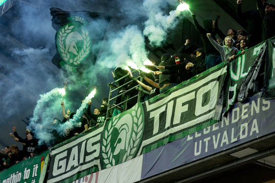 GAIS supportrar jublar