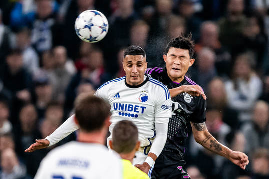 Elias Achouri of Copenhagen and Minjae Kim of Bayern Munich