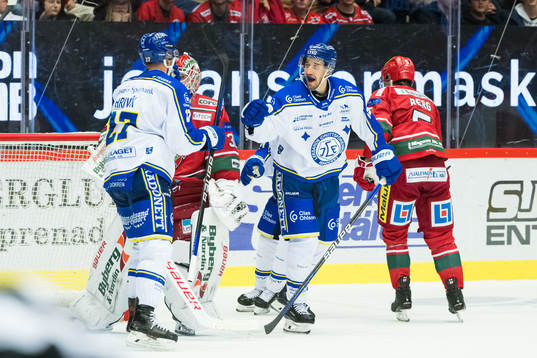 Leksands Marek Hrivik jublar med Max Veronneau