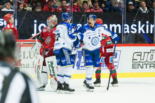 Leksands Marek Hrivik jublar med Max Veronneau
