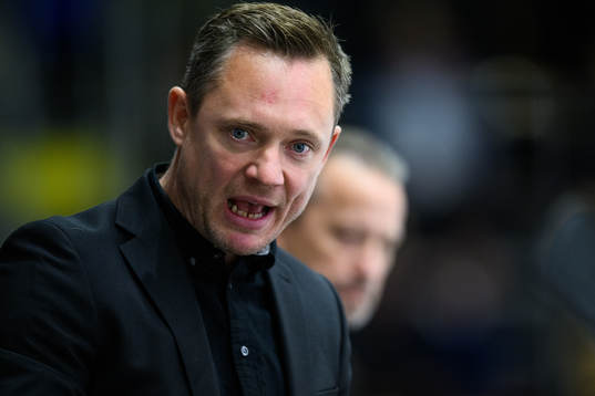 Västerås tränare Karl Helmersson