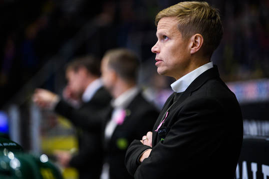 Björklövens assisterande tränare Robert Lahti
