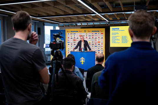 Bläddra bland fler bilder av Football, Sweden, Press conference