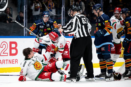 Moras Chad Yetman och Måns Carlsson mot Djurgårdens David