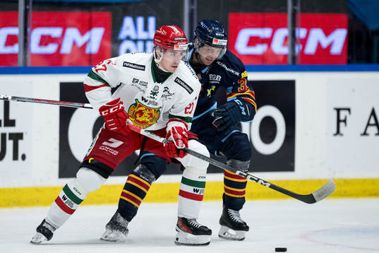 Moras Ludvig Levinsson och Djurgårdens Marcus Krüger