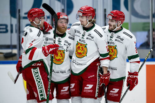 Moras Daniel Ljunggren jublar