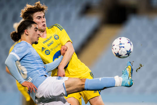 Malmö FFs Jacob Shamoun och Helsingfors Aaro Toivonen