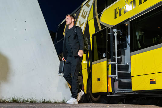 Even Hovland of Häcken arrives