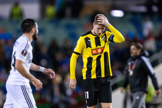 Simon Gustafson of Häcken looks dejected