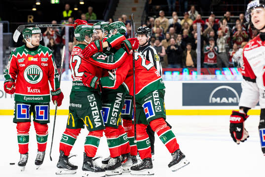 Frölundas Max Lindroth jublar