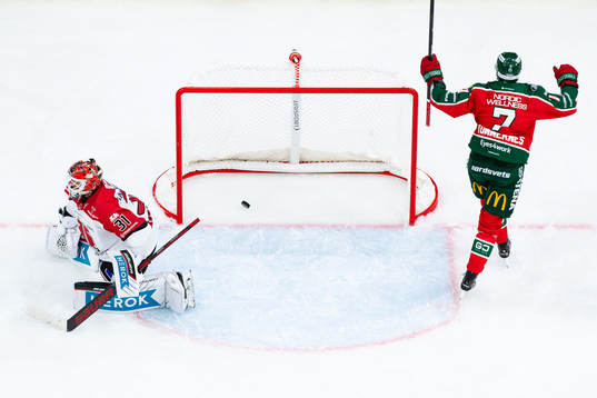 Frölundas Henrik Tömmernes jublar
