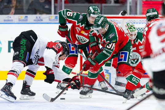 Örebros William Wikman och Frölundas Nicklas Lasu