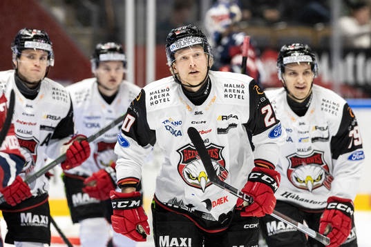 Malmö Redhawks Thomas Berg Paulsen jublar