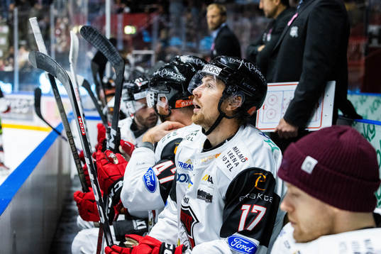 Malmö Redhawks Johan Ivarsson deppar