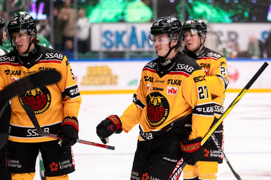 Luleås Oskari Laaksonen deppar 1-0