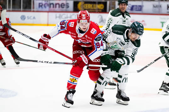 Timrås Sebastian Hartmann och Färjestads David Tomasek