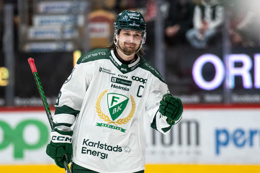 Färjestads Linus Johansson jublar 1-4