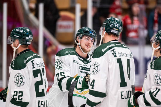 Färjestads Jeremy Salvas Groleau jublar