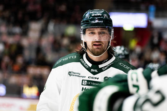 Färjestads Linus Johansson jublar