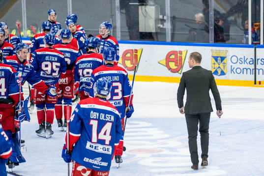 Oskarshamns tränare Martin Filander deppar