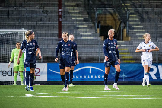 FC Rosengårds Olivia Schough, Ria Noora Minerva Öling och