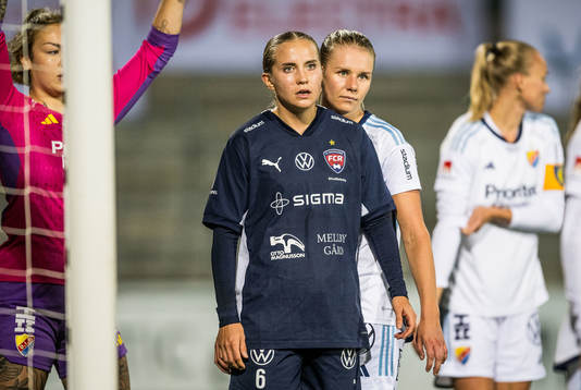 FC Rosengårds Ria Noora Minerva Öling och Djurgårdens