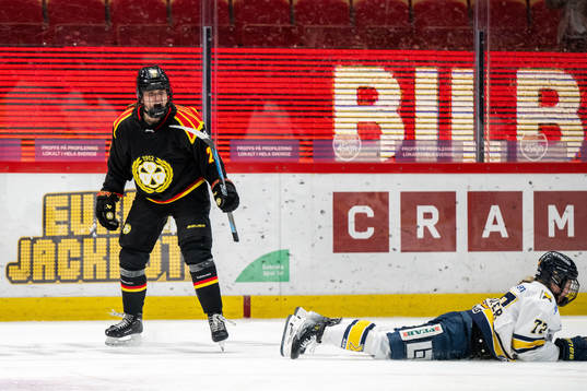Brynäs Hanna Thuvik jublar
