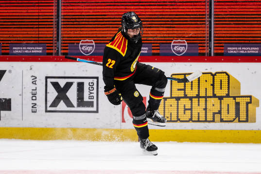 Brynäs Hanna Thuvik jublar