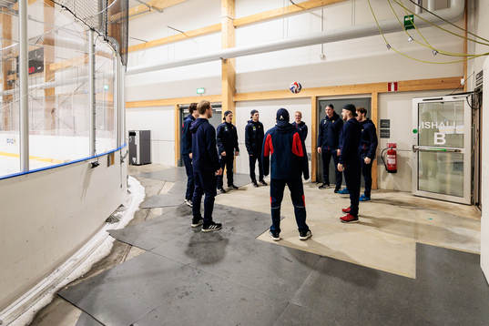 Djurgårdens spelare värmer