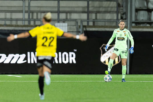 Häckens målvakt Jennifer Falk